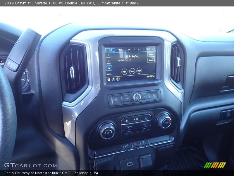 Summit White / Jet Black 2019 Chevrolet Silverado 1500 WT Double Cab 4WD