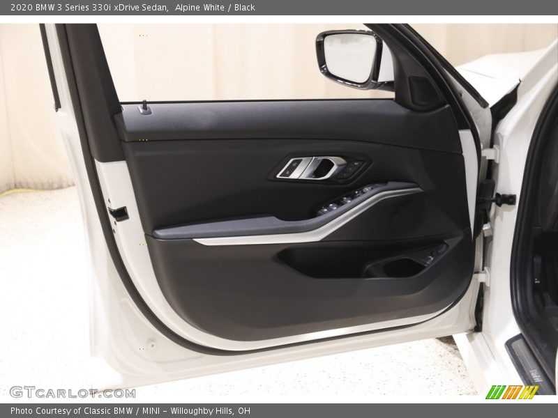 Alpine White / Black 2020 BMW 3 Series 330i xDrive Sedan
