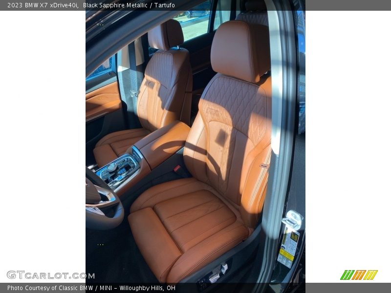 Front Seat of 2023 X7 xDrive40i