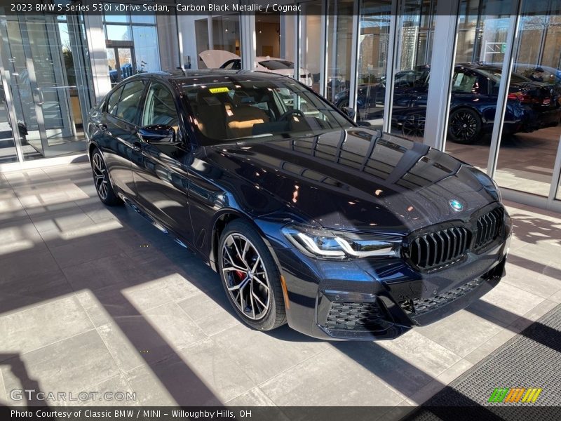 Carbon Black Metallic / Cognac 2023 BMW 5 Series 530i xDrive Sedan