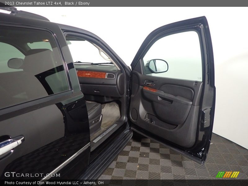 Black / Ebony 2013 Chevrolet Tahoe LTZ 4x4