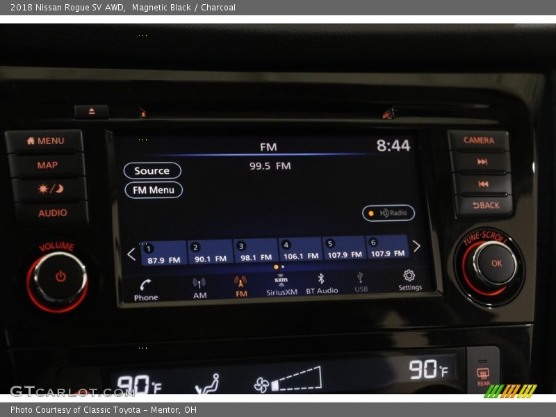 Magnetic Black / Charcoal 2018 Nissan Rogue SV AWD