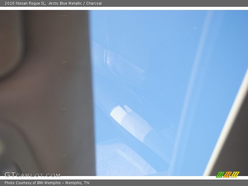 Arctic Blue Metallic / Charcoal 2016 Nissan Rogue SL