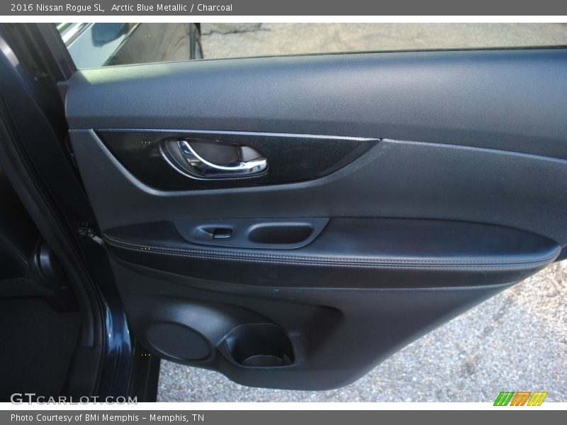 Arctic Blue Metallic / Charcoal 2016 Nissan Rogue SL