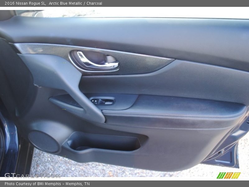Arctic Blue Metallic / Charcoal 2016 Nissan Rogue SL