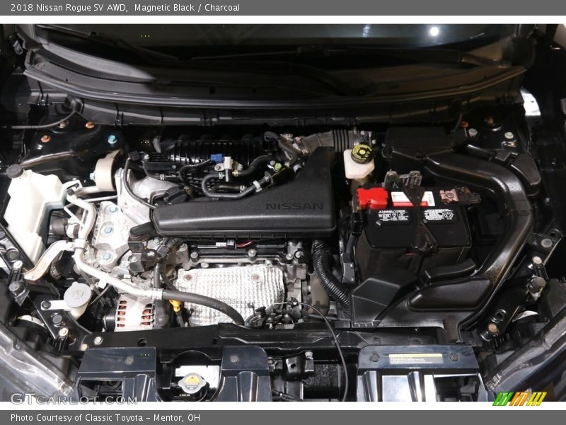 Magnetic Black / Charcoal 2018 Nissan Rogue SV AWD