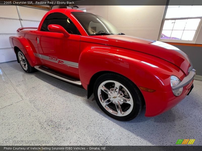 Redline Red / Ebony Black 2005 Chevrolet SSR