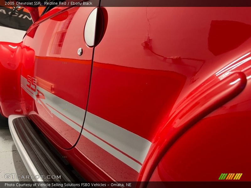 Redline Red / Ebony Black 2005 Chevrolet SSR
