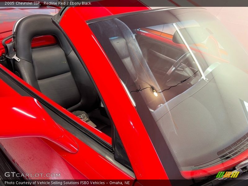 Redline Red / Ebony Black 2005 Chevrolet SSR