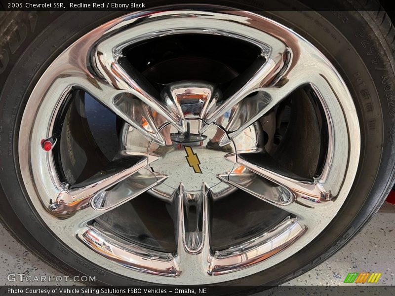 Redline Red / Ebony Black 2005 Chevrolet SSR