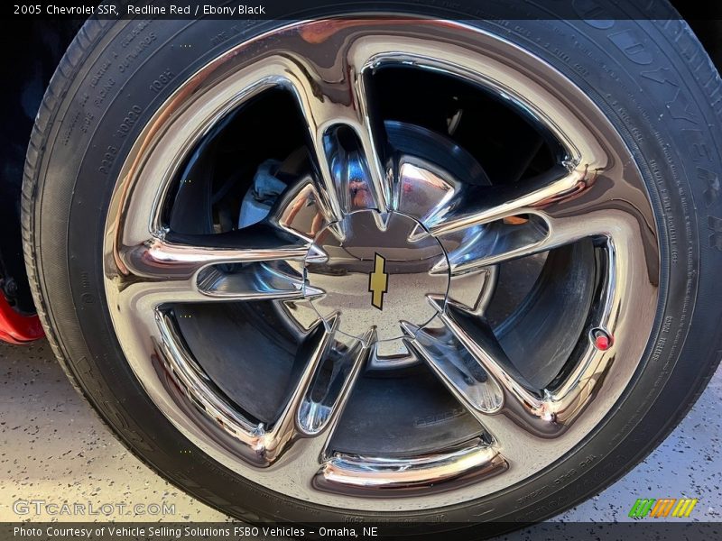 Redline Red / Ebony Black 2005 Chevrolet SSR