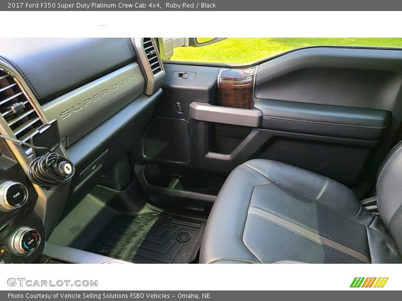 Ruby Red / Black 2017 Ford F350 Super Duty Platinum Crew Cab 4x4