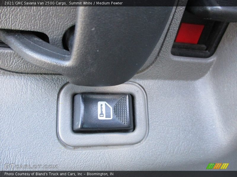 Summit White / Medium Pewter 2021 GMC Savana Van 2500 Cargo