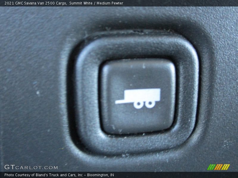 Summit White / Medium Pewter 2021 GMC Savana Van 2500 Cargo