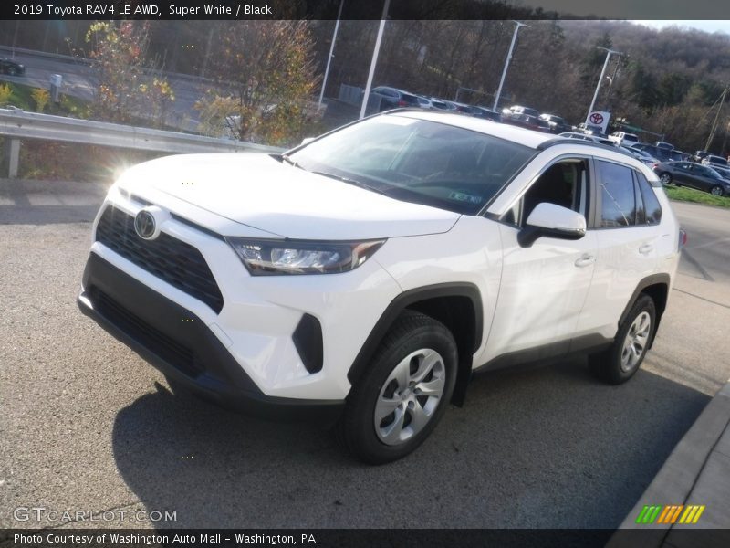Super White / Black 2019 Toyota RAV4 LE AWD
