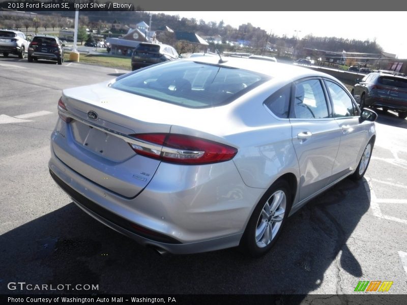 Ingot Silver / Ebony 2018 Ford Fusion SE