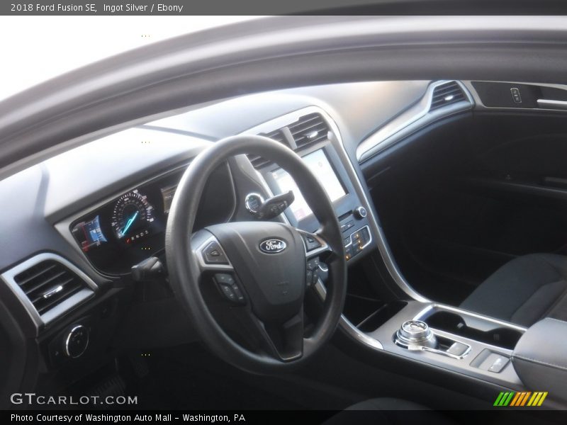 Ingot Silver / Ebony 2018 Ford Fusion SE