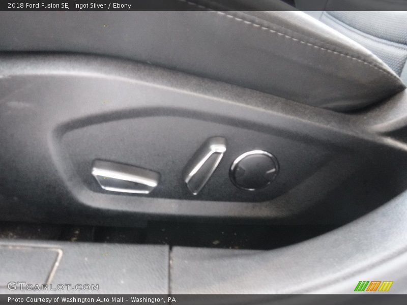 Ingot Silver / Ebony 2018 Ford Fusion SE