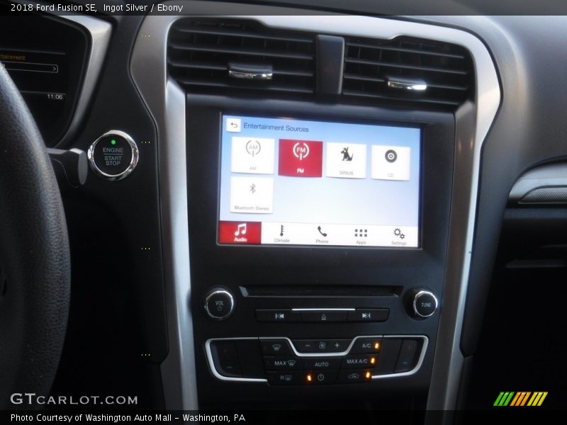 Ingot Silver / Ebony 2018 Ford Fusion SE