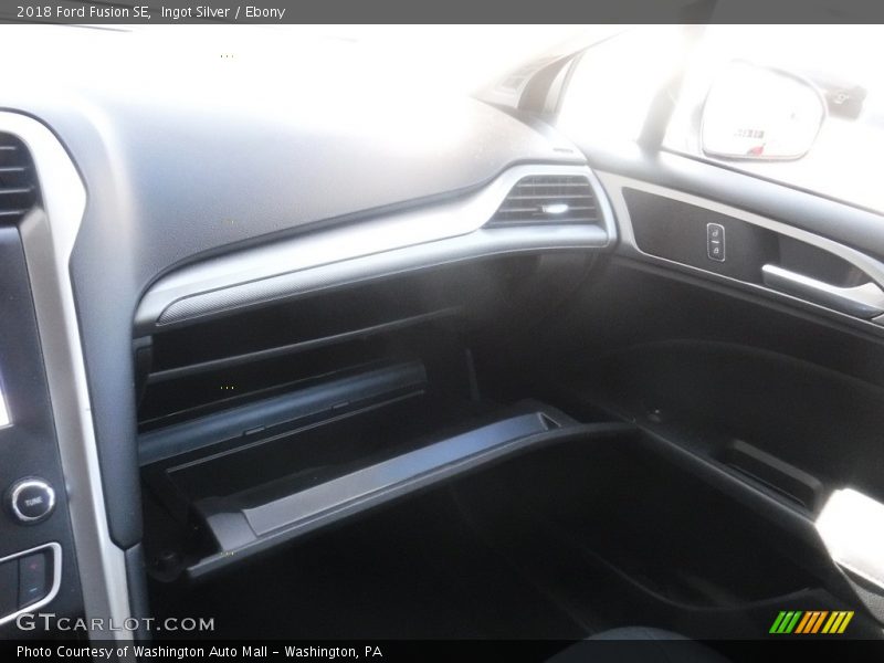 Ingot Silver / Ebony 2018 Ford Fusion SE