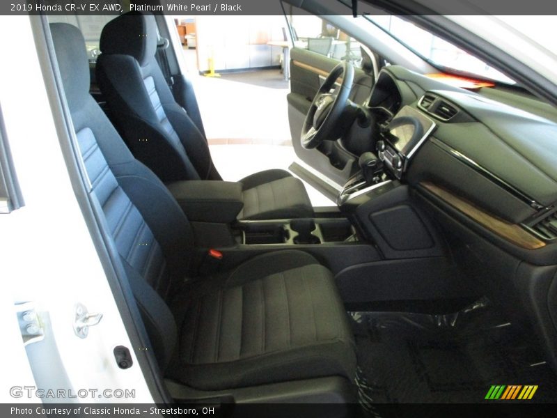 Platinum White Pearl / Black 2019 Honda CR-V EX AWD
