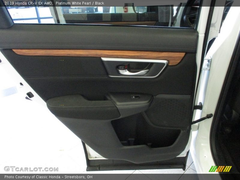 Platinum White Pearl / Black 2019 Honda CR-V EX AWD