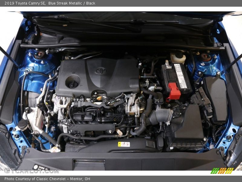 Blue Streak Metallic / Black 2019 Toyota Camry SE