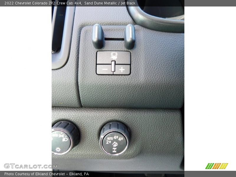 Controls of 2022 Colorado ZR2 Crew Cab 4x4