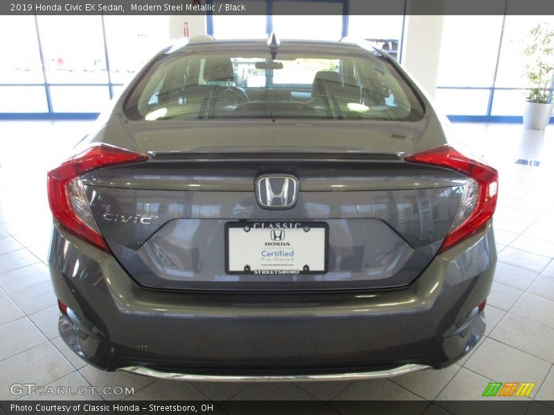 Modern Steel Metallic / Black 2019 Honda Civic EX Sedan