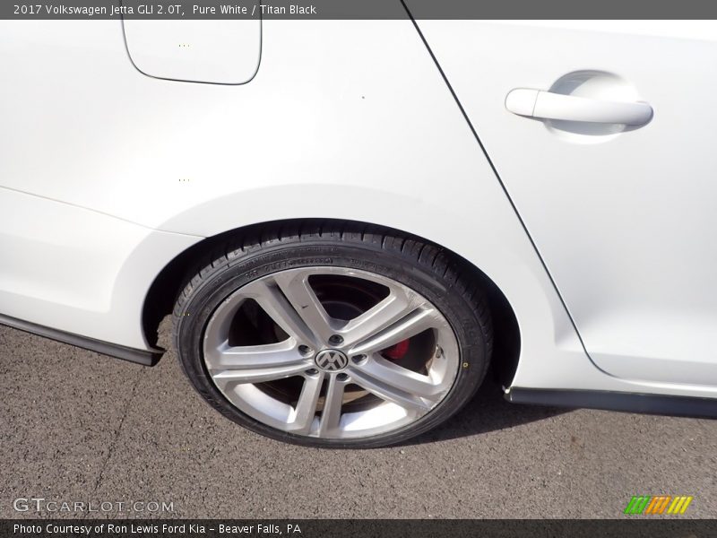 Pure White / Titan Black 2017 Volkswagen Jetta GLI 2.0T