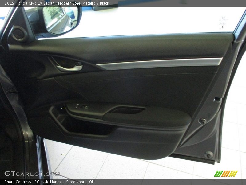 Modern Steel Metallic / Black 2019 Honda Civic EX Sedan