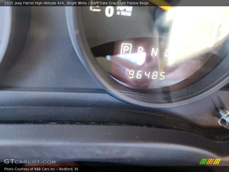 Bright White / Dark Slate Gray/Light Pebble Beige 2015 Jeep Patriot High Altitude 4x4