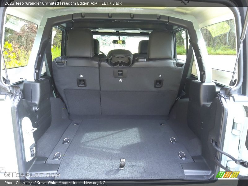  2023 Wrangler Unlimited Freedom Edition 4x4 Trunk