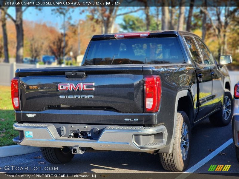 Onyx Black / Jet Black 2019 GMC Sierra 1500 SLE Crew Cab 4WD