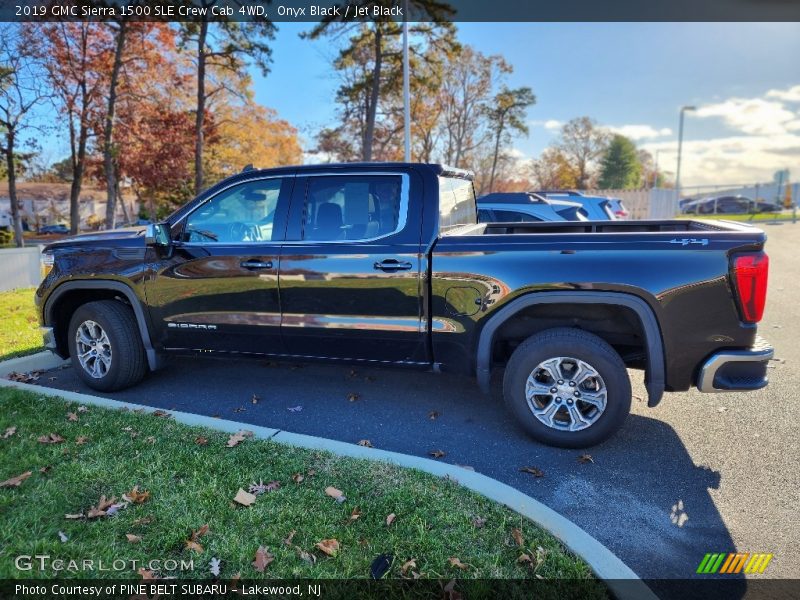 Onyx Black / Jet Black 2019 GMC Sierra 1500 SLE Crew Cab 4WD