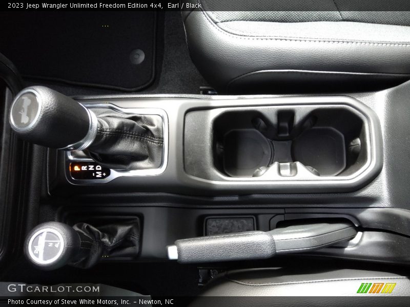  2023 Wrangler Unlimited Freedom Edition 4x4 8 Speed Automatic Shifter