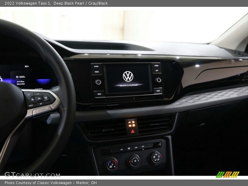 Deep Black Pearl / Gray/Black 2022 Volkswagen Taos S