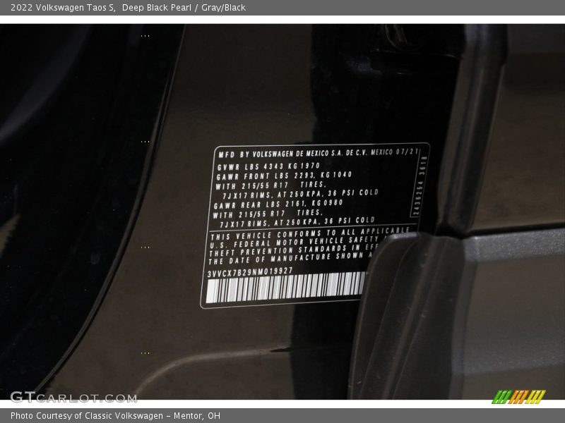 Deep Black Pearl / Gray/Black 2022 Volkswagen Taos S