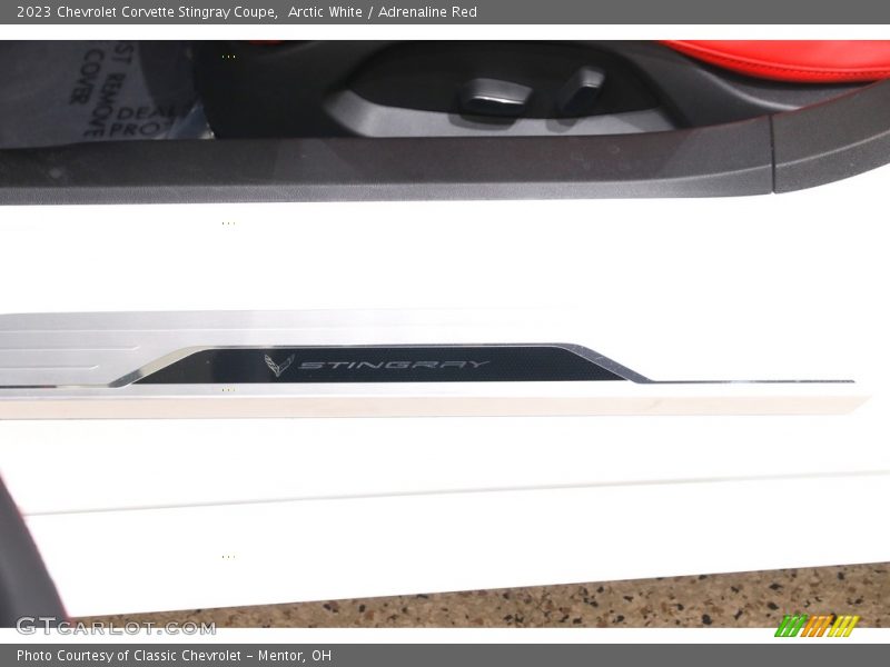 Arctic White / Adrenaline Red 2023 Chevrolet Corvette Stingray Coupe