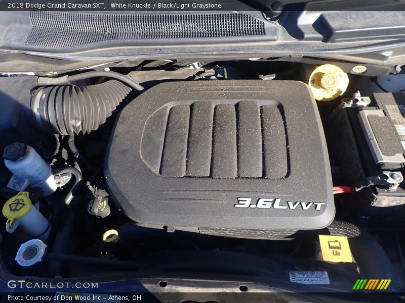 White Knuckle / Black/Light Graystone 2018 Dodge Grand Caravan SXT