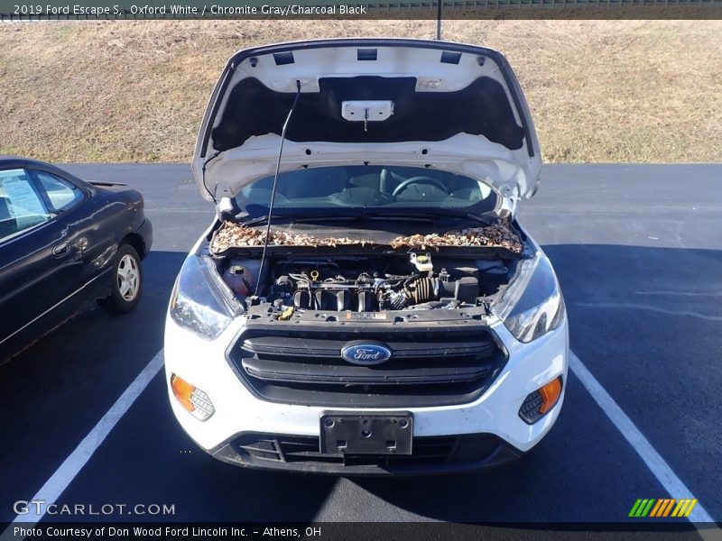 Oxford White / Chromite Gray/Charcoal Black 2019 Ford Escape S