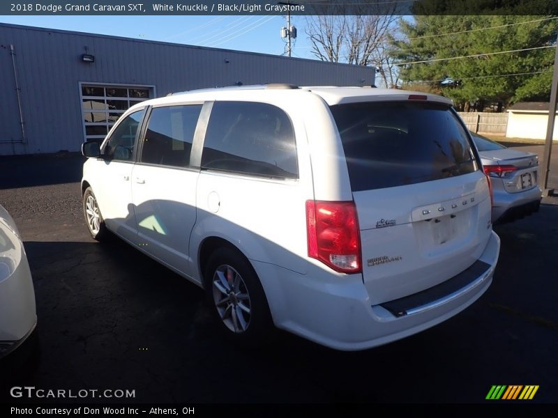 White Knuckle / Black/Light Graystone 2018 Dodge Grand Caravan SXT