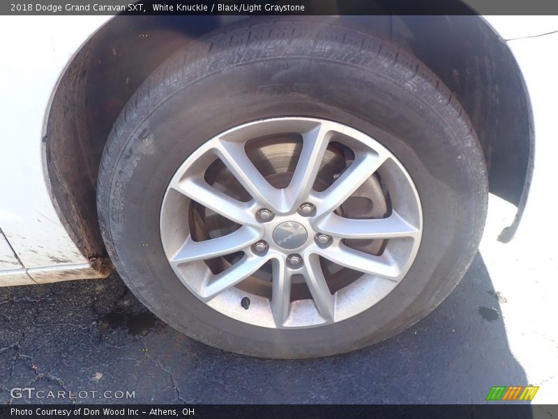White Knuckle / Black/Light Graystone 2018 Dodge Grand Caravan SXT