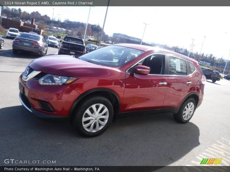 Cayenne Red / Charcoal 2014 Nissan Rogue S AWD
