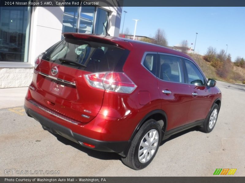 Cayenne Red / Charcoal 2014 Nissan Rogue S AWD