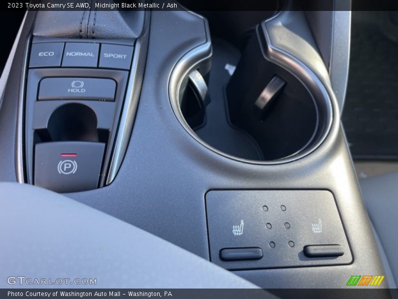 Midnight Black Metallic / Ash 2023 Toyota Camry SE AWD