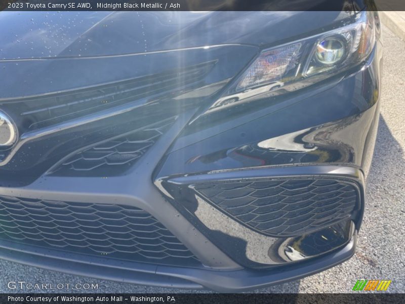 Midnight Black Metallic / Ash 2023 Toyota Camry SE AWD