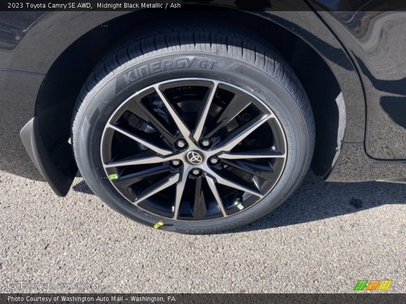 Midnight Black Metallic / Ash 2023 Toyota Camry SE AWD