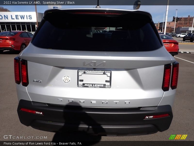 Sparkling Silver / Black 2022 Kia Sorento LX AWD