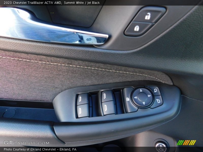 Summit White / Jet Black 2023 Chevrolet TrailBlazer ACTIV AWD